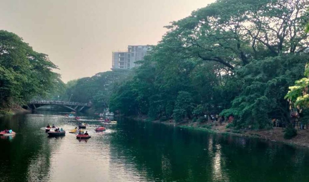 অভিমানে বেরিয়ে যান বাসা থেকে, দুদিন পর ধানমন্ডি লেকে মিলল মরদেহ 4 অভিমানে বেরিয়ে যান বাসা থেকে দুদিন পর ধানমন্ডি লেকে মিলল মরদেহ 1759664888 অভিমানে বেরিয়ে যান বাসা থেকে, দুদিন পর ধানমন্ডি লেকে মিলল মরদেহ