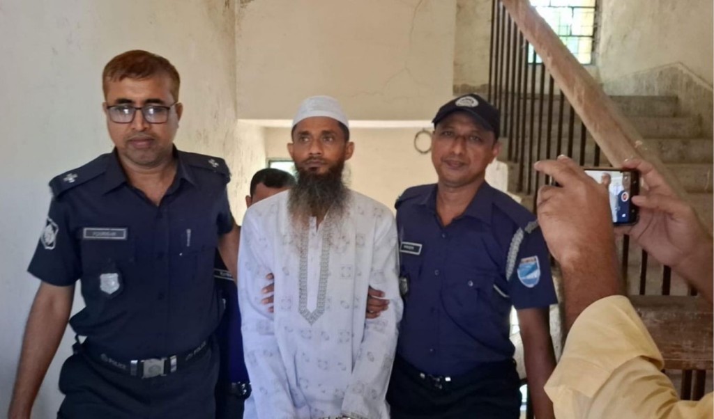 কারাগার থেকে বের হয়ে আবারও ধর্ষণ-হত্যা, এবার ফাঁসির আদেশ 4 আদালতের রায় 1761040756 কারাগার থেকে বের হয়ে আবারও ধর্ষণ-হত্যা, এবার ফাঁসির আদেশ