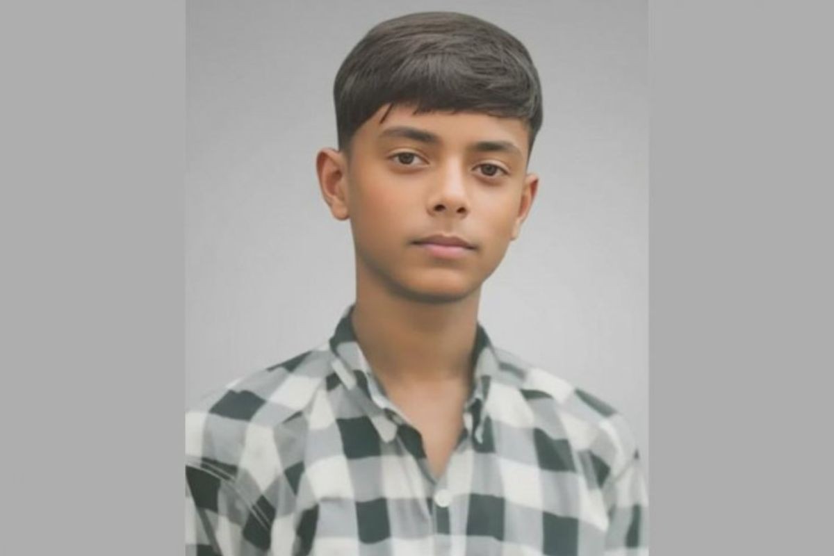 মানিকগঞ্জে মেলায় স্কুলছাত্র খুন