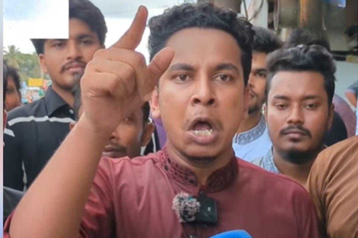 নোয়াখালীকে বিভাগ ঘোষণা না করলে আসিফ মাহমুদ ও হাসনাত আব্দুল্লাহকে অবাঞ্ছিত ঘোষণা