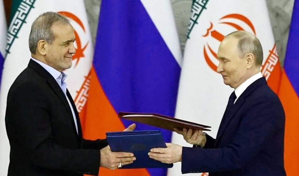 ইরানের সঙ্গে সর্বক্ষেত্রে সহযোগিতায় প্রস্তুত রাশিয়া: ক্রেমলিন 3 ইরানের সঙ্গে সর্বক্ষেত্রে সহযোগিতায় প্রস্তুত রাশিয়া 1760966092 ইরানের সঙ্গে সর্বক্ষেত্রে সহযোগিতায় প্রস্তুত রাশিয়া: ক্রেমলিন