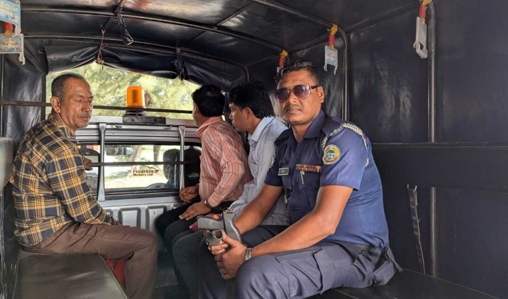 উপ-খাদ্য পরিদর্শক নিয়োগ পরীক্ষার হলে গুনগুন শব্দ, তারপর যা ঘটল... 4 উপ খাদ্য পরিদর্শক নিয়োগ পরীক্ষার হলে গুনগুন শব্দ তারপর যা ঘটল. 1761391253 উপ-খাদ্য পরিদর্শক নিয়োগ পরীক্ষার হলে গুনগুন শব্দ, তারপর যা ঘটল...