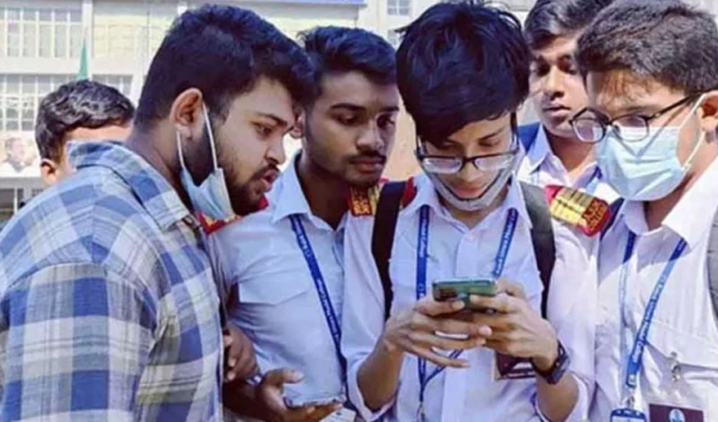 এইচএসসি পরীক্ষায় কোন বোর্ড এগিয়ে 3 এইচএসসি পরীক্ষায় কোন বোর্ড এগিয়ে পিছিয়ে যে বোর্ড 1760591566 এইচএসসি পরীক্ষায় কোন বোর্ড এগিয়ে