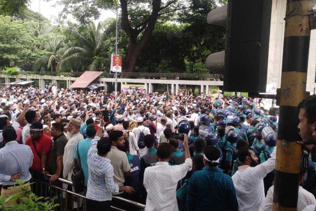 এমপিওভুক্ত শিক্ষকদের বাড়িভাড়া ভাতা বাড়ল ৫০০ টাকা, প্রত্যাখ্যান করে আন্দোলনের ডাক