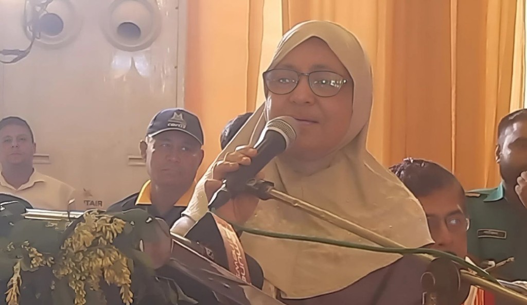 ওষুধ কোম্পানিগুলো অধিক মুনাফা করছে: স্বাস্থ্য উপদেষ্টা 4 ওষুধ কোম্পানিগুলো অধিক মুনাফা করছে স্বাস্থ্য উপদেষ্টা 1759394220 ওষুধ কোম্পানিগুলো অধিক মুনাফা করছে: স্বাস্থ্য উপদেষ্টা