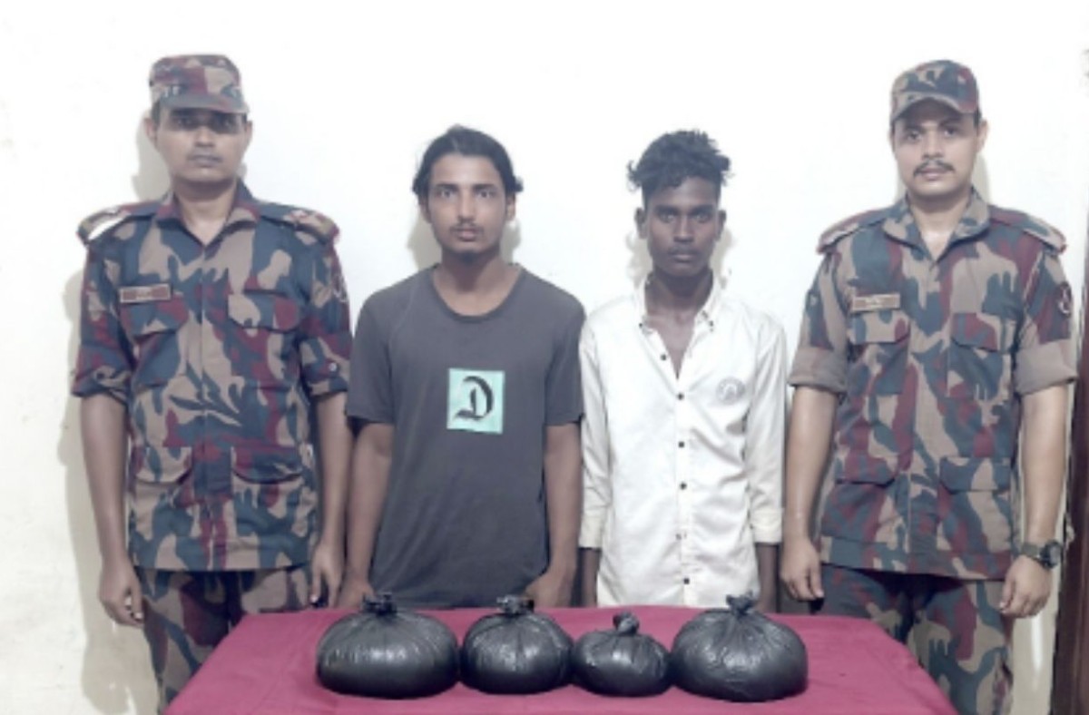 কক্সবাজারে মদসহ দুই কারবারি আটক