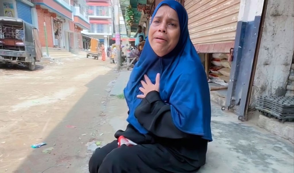 ক্যান্সার আক্রান্ত স্বামী নিখোঁজ, জীবনযুদ্ধে লিলি বেগম 4 ক্যান্সার আক্রান্ত স্বামী নিখোঁজ জীবনযুদ্ধে লিলি বেগম 1759735480 ক্যান্সার আক্রান্ত স্বামী নিখোঁজ, জীবনযুদ্ধে লিলি বেগম