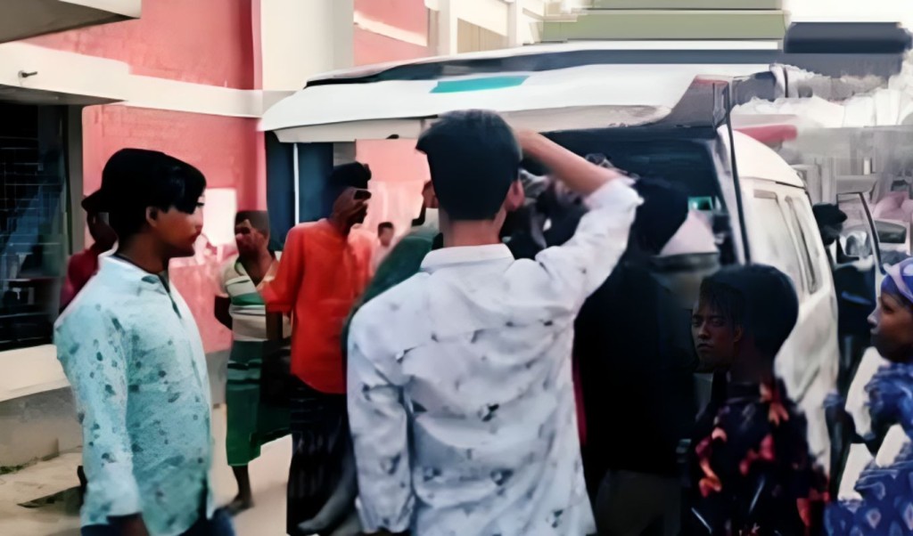 খড়ের মাঠ দখলে দুই গ্রুপের সংঘর্ষে নিহত ২, গুলিবিদ্ধ আরও ২ 4 খড়ের মাঠ দখলে দুই গ্রুপের সংঘর্ষে নিহত ২ গুলিবিদ্ধ আরও ২ 1761624952 খড়ের মাঠ দখলে দুই গ্রুপের সংঘর্ষে নিহত ২, গুলিবিদ্ধ আরও ২