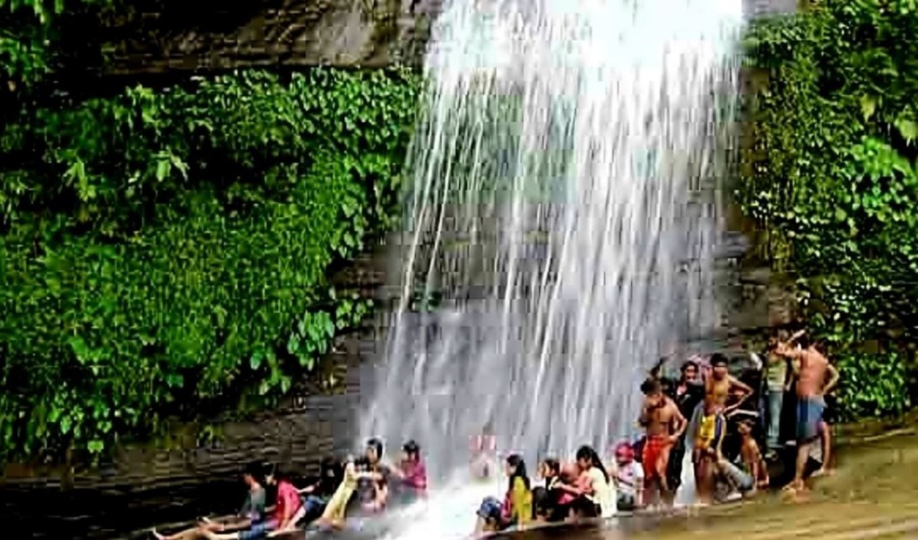 খাগড়াছড়িতে অস্থিরতায় পর্যটন খাতে ক্ষতি ১৫ কোটি টাকা 4 খাগড়াছড়িতে অস্থিরতায় পর্যটন খাতে ক্ষতি ১৫ কোটি টাকা 1759552459 খাগড়াছড়িতে অস্থিরতায় পর্যটন খাতে ক্ষতি ১৫ কোটি টাকা