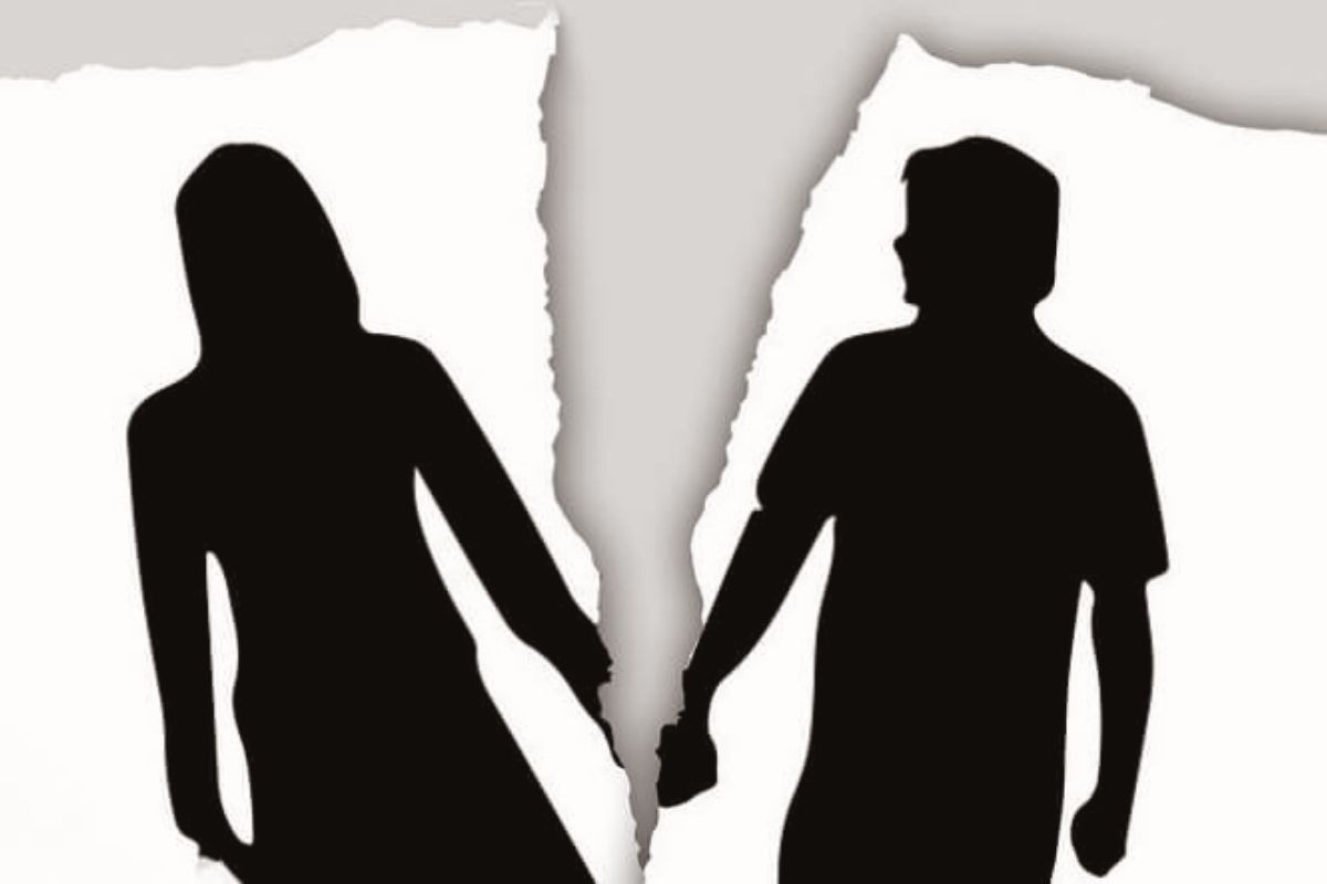 গাজীপুরে দিনে ভাঙছে ৩৩ সংসার