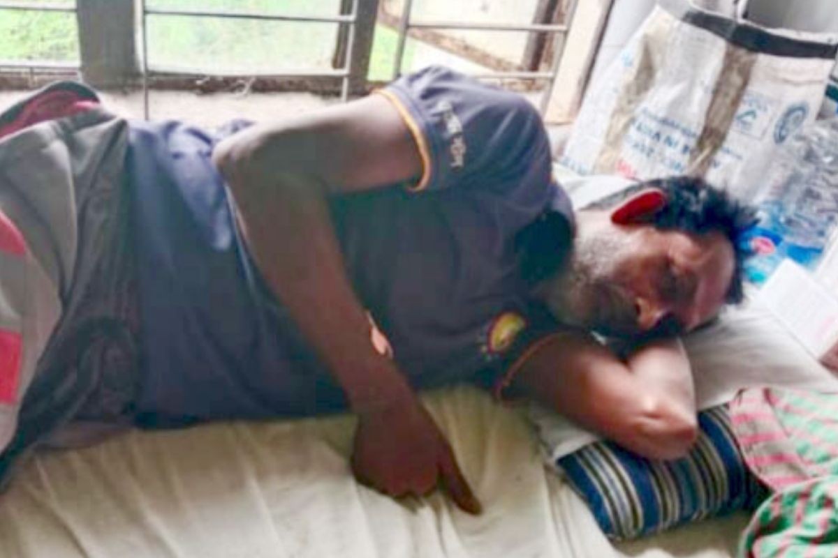 গৃহবধূকে কুপিয়ে হত্যা: হারপিক পানে আত্মহত্যার চেষ্টা আসামির