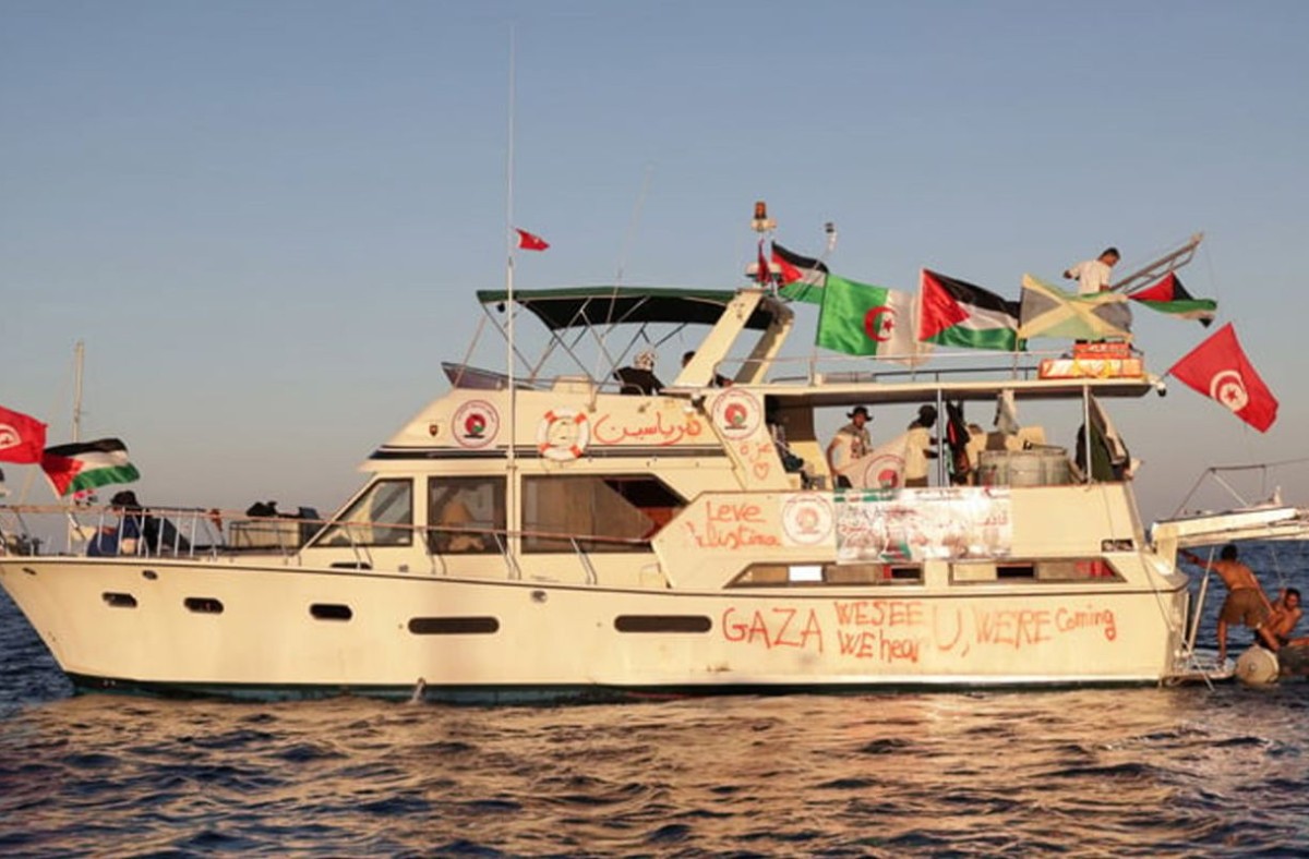 গ্লোবাল সুমুদ ফ্লোটিলার জাহাজে জলকামান নিক্ষেপ ইসরায়েলি বাহিনীর