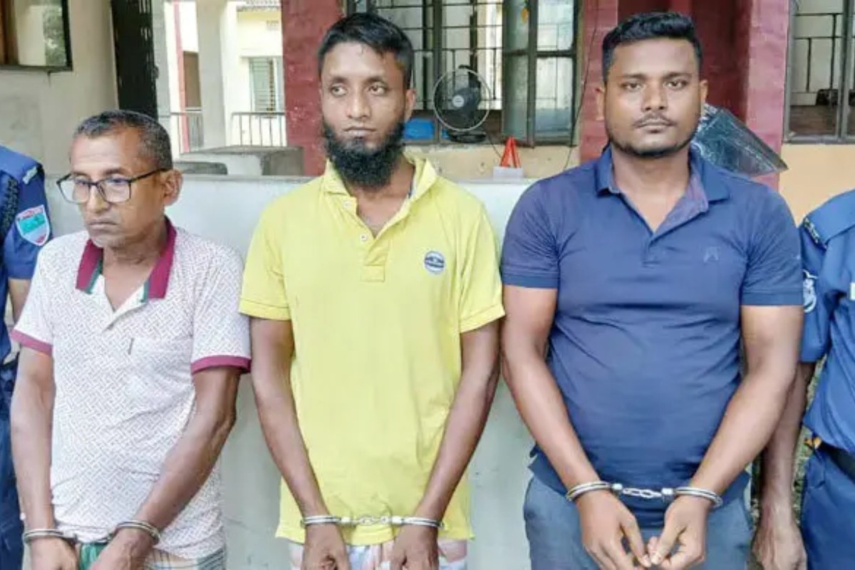 চাঁদা না দেওয়ায় ২ ব্যাবসাপ্রতিষ্ঠানে বোমা হামলা, অতঃপর…