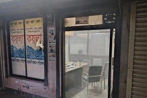 চাঁদা না পেয়ে দুই ব্যবসা প্রতিষ্ঠানে দুর্বৃত্তদের বোমা হামলা, আহত ৩