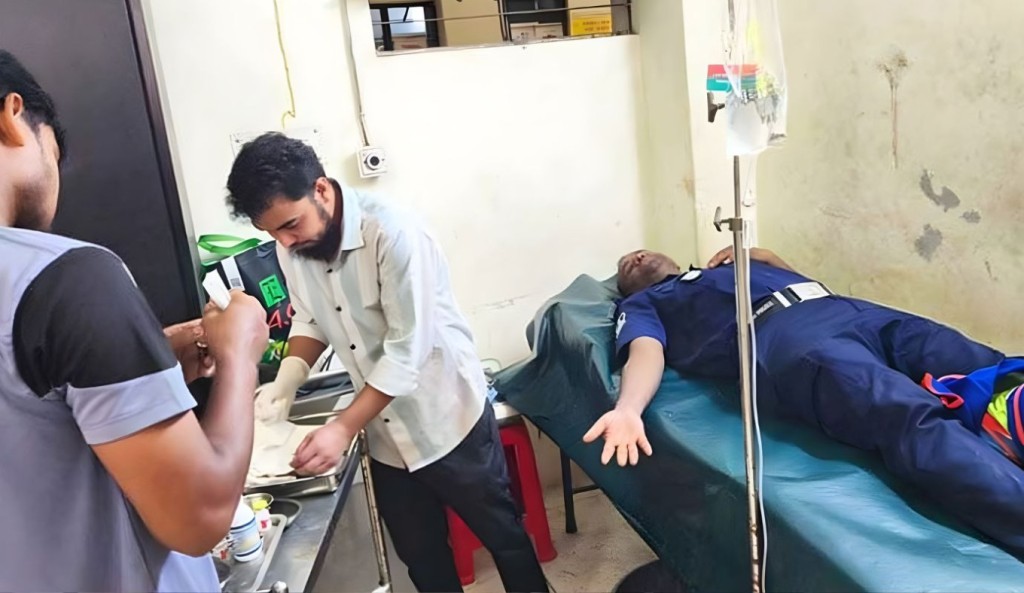 চাঁদাবাজি ঠেকাতে গিয়ে হামলায় তিন পুলিশ আহত, বিএনপি নেতাসহ গ্রেপ্তার ২ 3 চাঁদাবাজি ঠেকাতে গিয়ে হামলায় তিন পুলিশ আহত বিএনপি নেতাসহ গ্রেপ্তার ২ 1759902086 চাঁদাবাজি ঠেকাতে গিয়ে হামলায় তিন পুলিশ আহত, বিএনপি নেতাসহ গ্রেপ্তার ২
