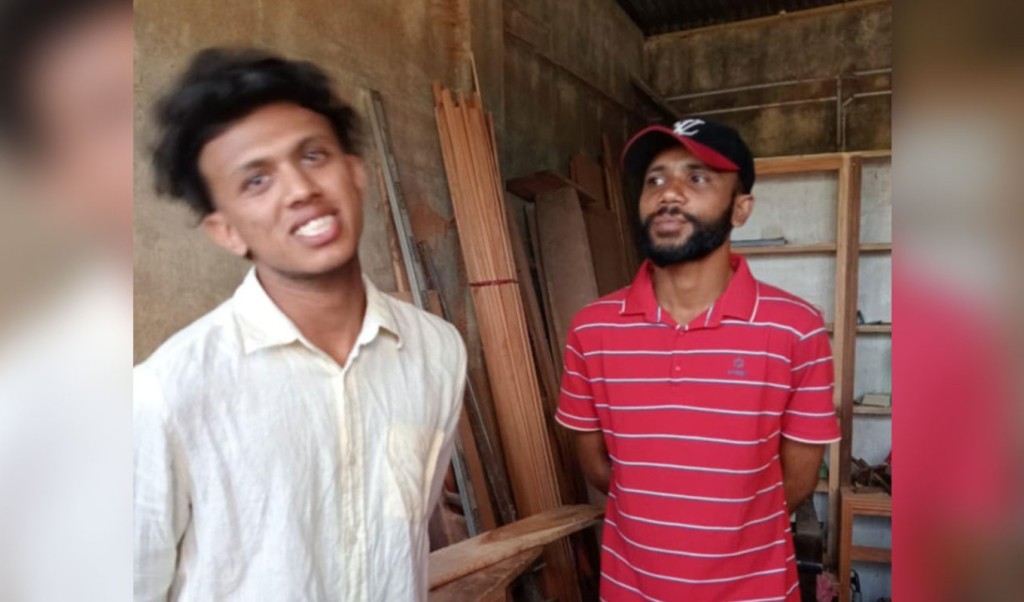 চাঁদাবাজির অভিযোগে বৈষম্যবিরোধী ছাত্র আন্দোলনের দুই সাবেক নেতা আটক 4 চাঁদাবাজির অভিযোগে বৈষম্যবিরোধী ছাত্র আন্দোলনের দুই সাবেক নেতা আটক 1760435381 চাঁদাবাজির অভিযোগে বৈষম্যবিরোধী ছাত্র আন্দোলনের দুই সাবেক নেতা আটক