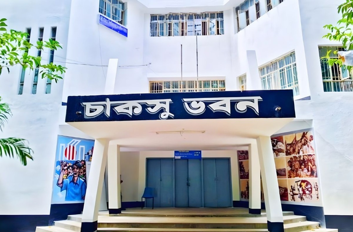 চাকসু নির্বাচন ঘিরে চবিতে বহিরাগত প্রবেশ নিষেধ