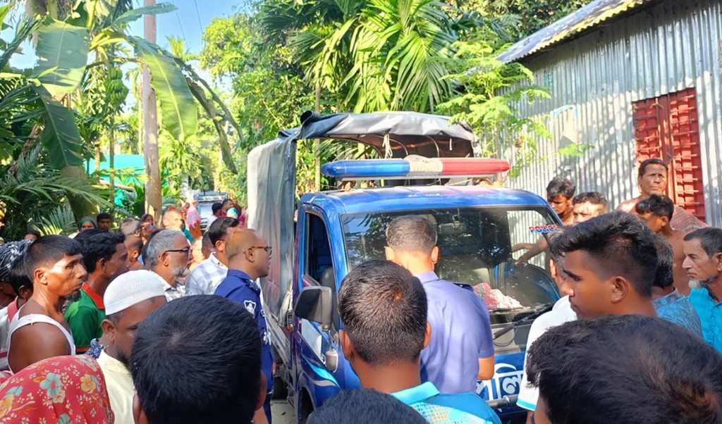 চোর ধরতে যাওয়া পুলিশের গাড়ির চাবি চুরি 3 চোর ধরতে যাওয়া পুলিশের গাড়ির চাবি চুরি 1760446608 চোর ধরতে যাওয়া পুলিশের গাড়ির চাবি চুরি