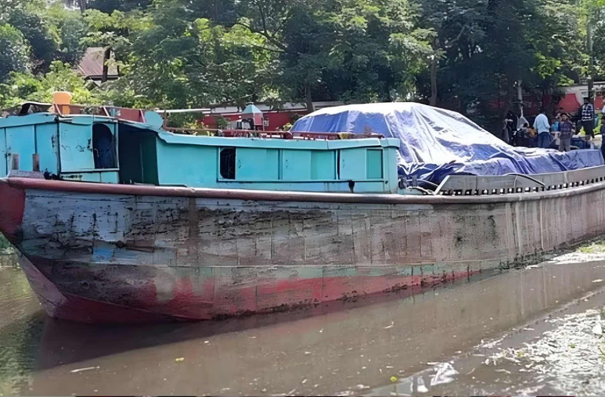ছিনতাই হওয়া ৬ হাজার ৩০০ বস্তা সার উদ্ধার