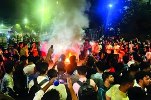 জবি ছাত্রদল নেতা খুন: থানার সামনে বিক্ষোভ