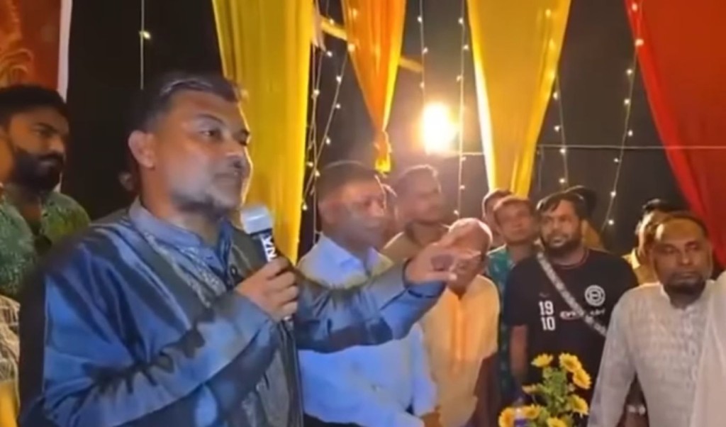 রোজা পূজা মূদ্রার এপাড় এবং ওপাড়-জামায়াত নেতা শিশির মনিরের বক্তব্য ঘিরে বিতর্ক 4 জামায়াত নেতা শিশির মনিরের বক্তব্য ঘিরে বিতর্ক 1759473735 রোজা পূজা মূদ্রার এপাড় এবং ওপাড়-জামায়াত নেতা শিশির মনিরের বক্তব্য ঘিরে বিতর্ক