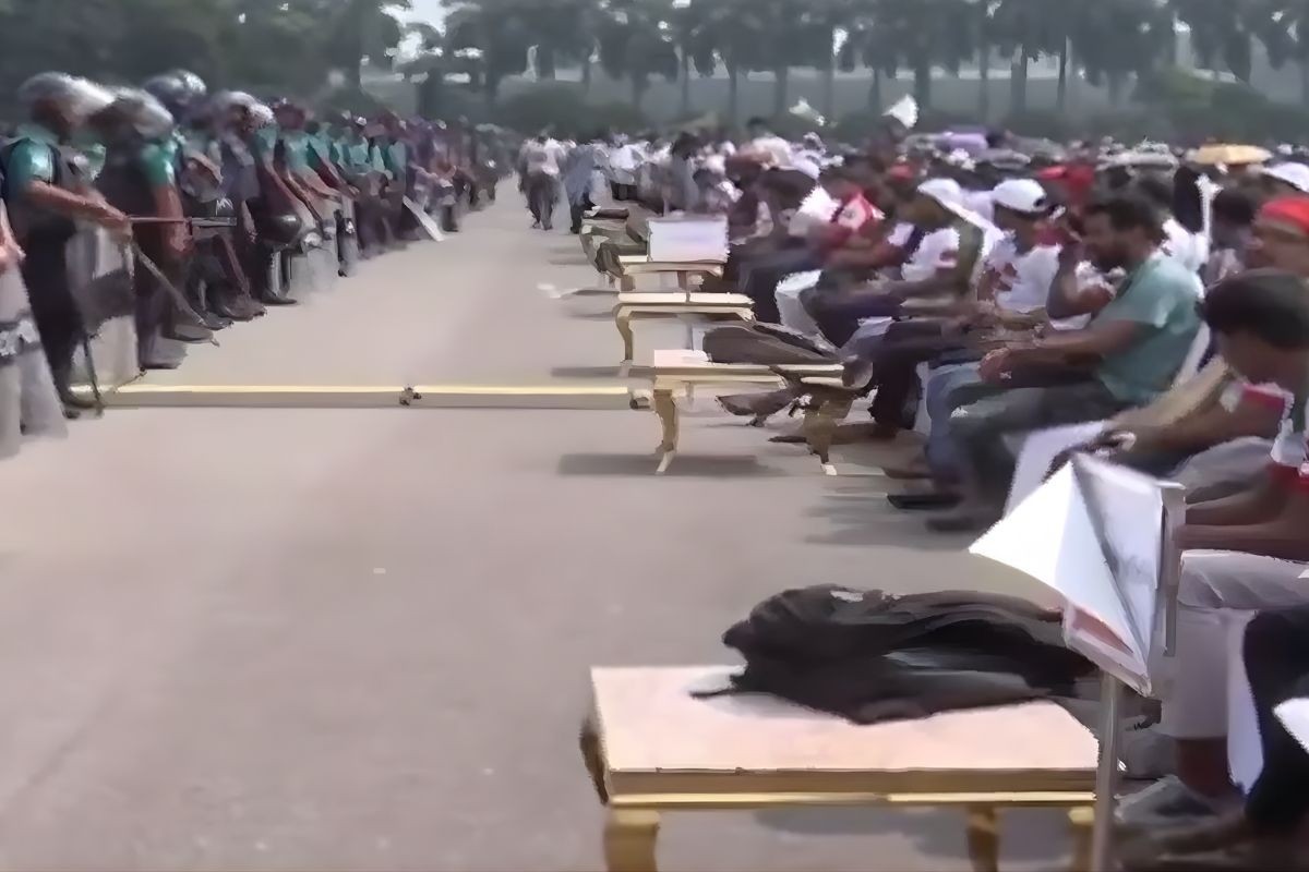 জুলাই সনদ নিয়ে আসলে কি হচ্ছে?