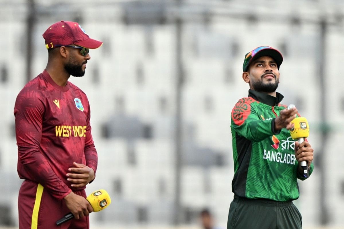 প্রথম ওয়ানডেতে টস হেরে ব্যাটিংয়ে বাংলাদেশ