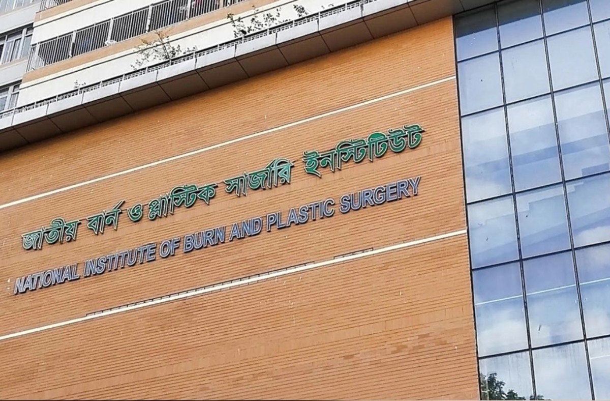 ট্রান্সফর্মার বিস্ফোরণে আট মাদ্রাসাশিক্ষার্থী দগ্ধ