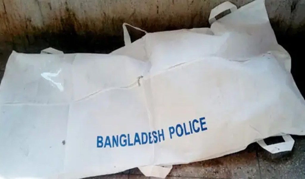 বৃদ্ধকে হত্যা করে সাত লাখ টাকা লুট 4 ডাকাতির সময় বাধা দেয়ায় বৃদ্ধকে হত্যা সাত লাখ টাকা লুট 1760685476 বৃদ্ধকে হত্যা করে সাত লাখ টাকা লুট