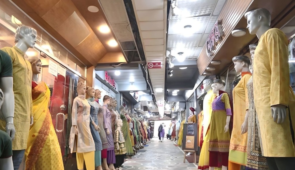 ঢাকার যেসব এলাকার মার্কেট-শপিংমল বন্ধ আজ 4 ঢাকার যেসব এলাকার মার্কেট শপিংমল বন্ধ আজ 1759893436 ঢাকার যেসব এলাকার মার্কেট-শপিংমল বন্ধ আজ