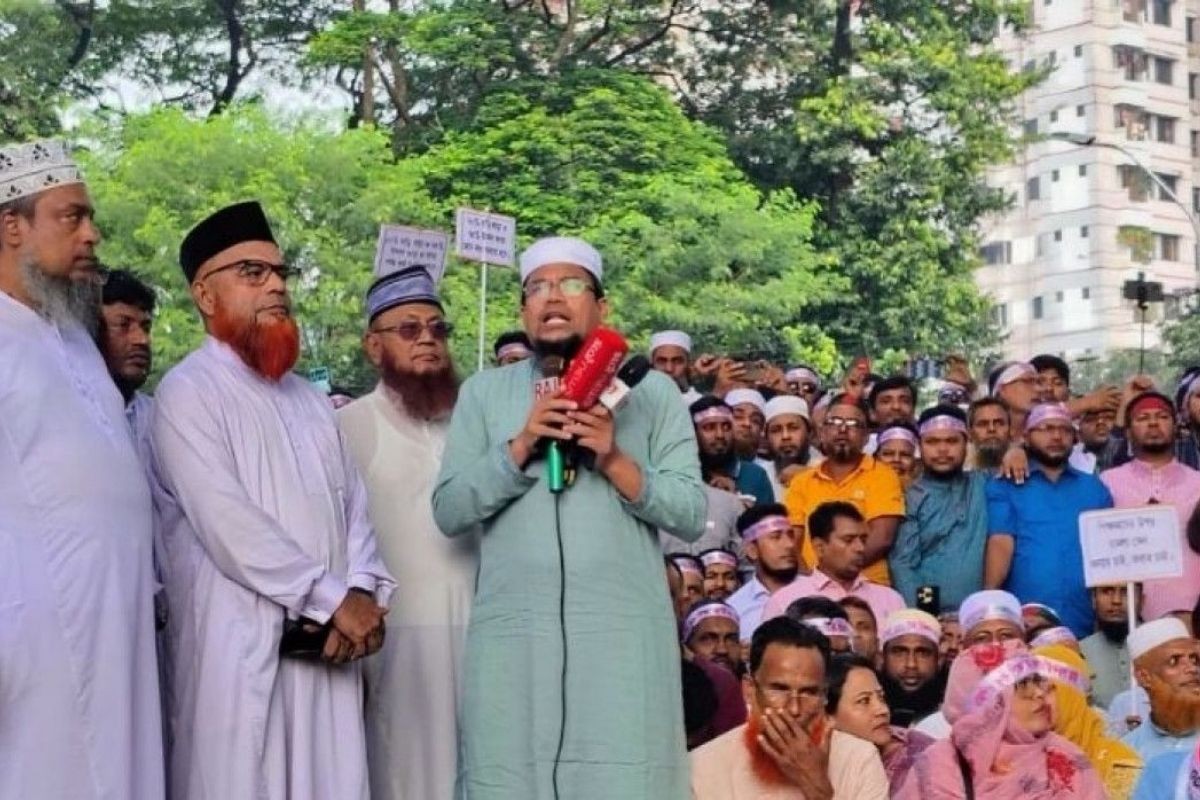 থালা-বাটি হাতে রাস্তায় নামছেন শিক্ষকরা