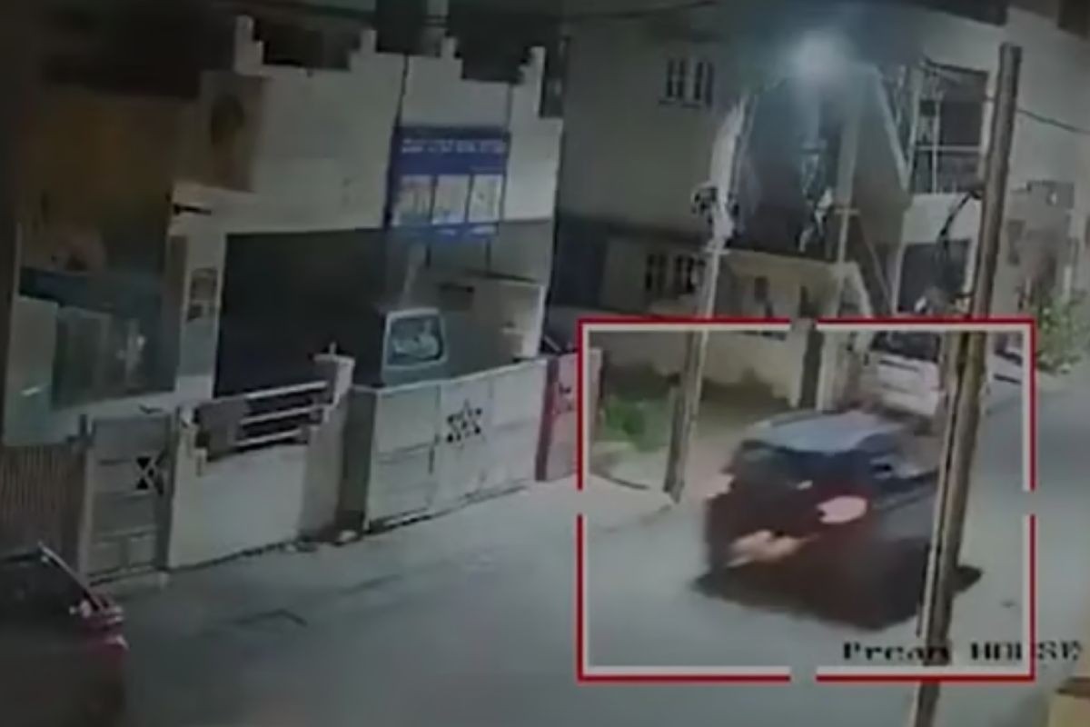 দুই কিলোমিটার ধাওয়া করে মোটরসাইকেল আরোহীকে হত্যা করল দম্পতি