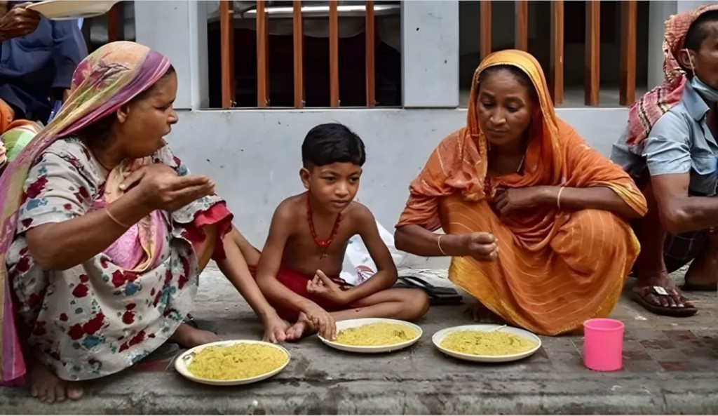 দেশে খাদ্য নিরাপত্তাহীনতায় ভুগছে ১ কোটি ৬০ লাখ মানুষ 4 দেশে খাদ্য নিরাপত্তাহীনতায় ভুগছে ১ কোটি ৬০ লাখ মানুষ 1761794490 দেশে খাদ্য নিরাপত্তাহীনতায় ভুগছে ১ কোটি ৬০ লাখ মানুষ