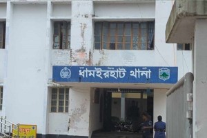 ধামইরহাটে মোটরসাইকেল-অটোরিকশা মুখোমুখি সংঘর্ষে নিহত ১