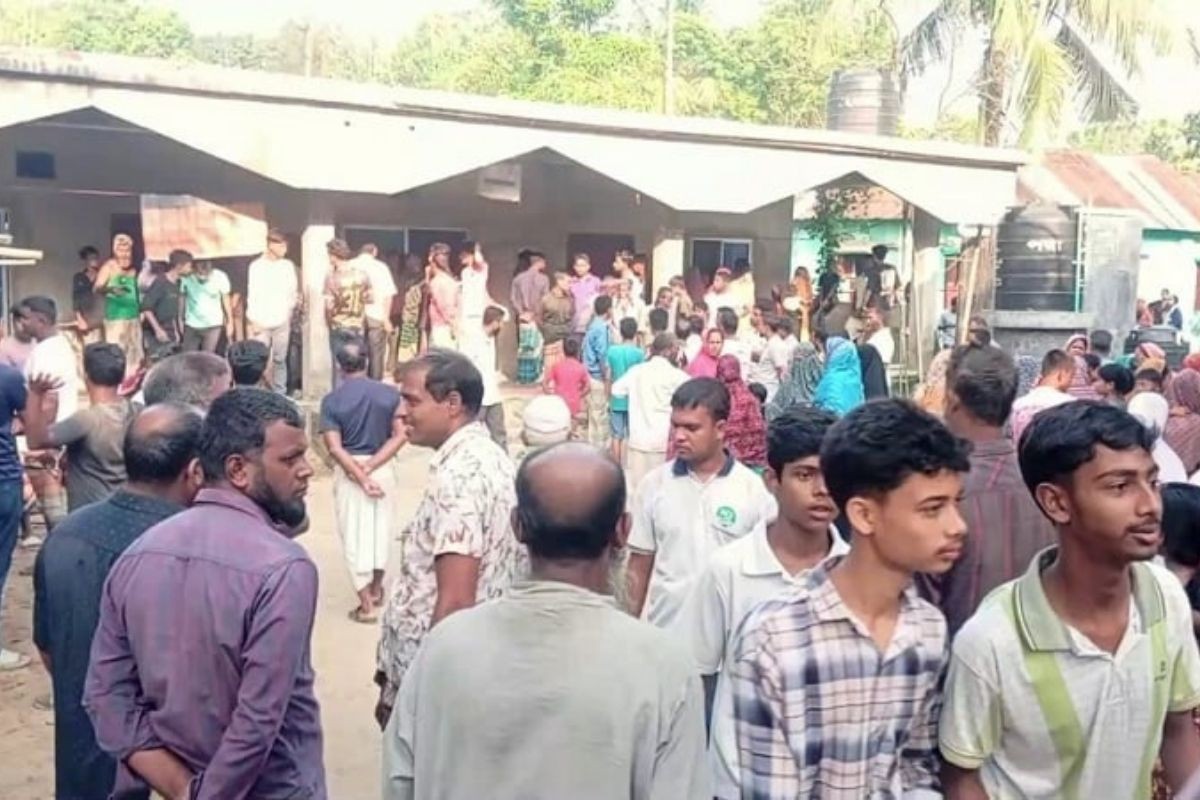 নওগাঁয় মাদ্রাসাছাত্রের রহস্যজনক মৃত্যু, শিক্ষক আটক
