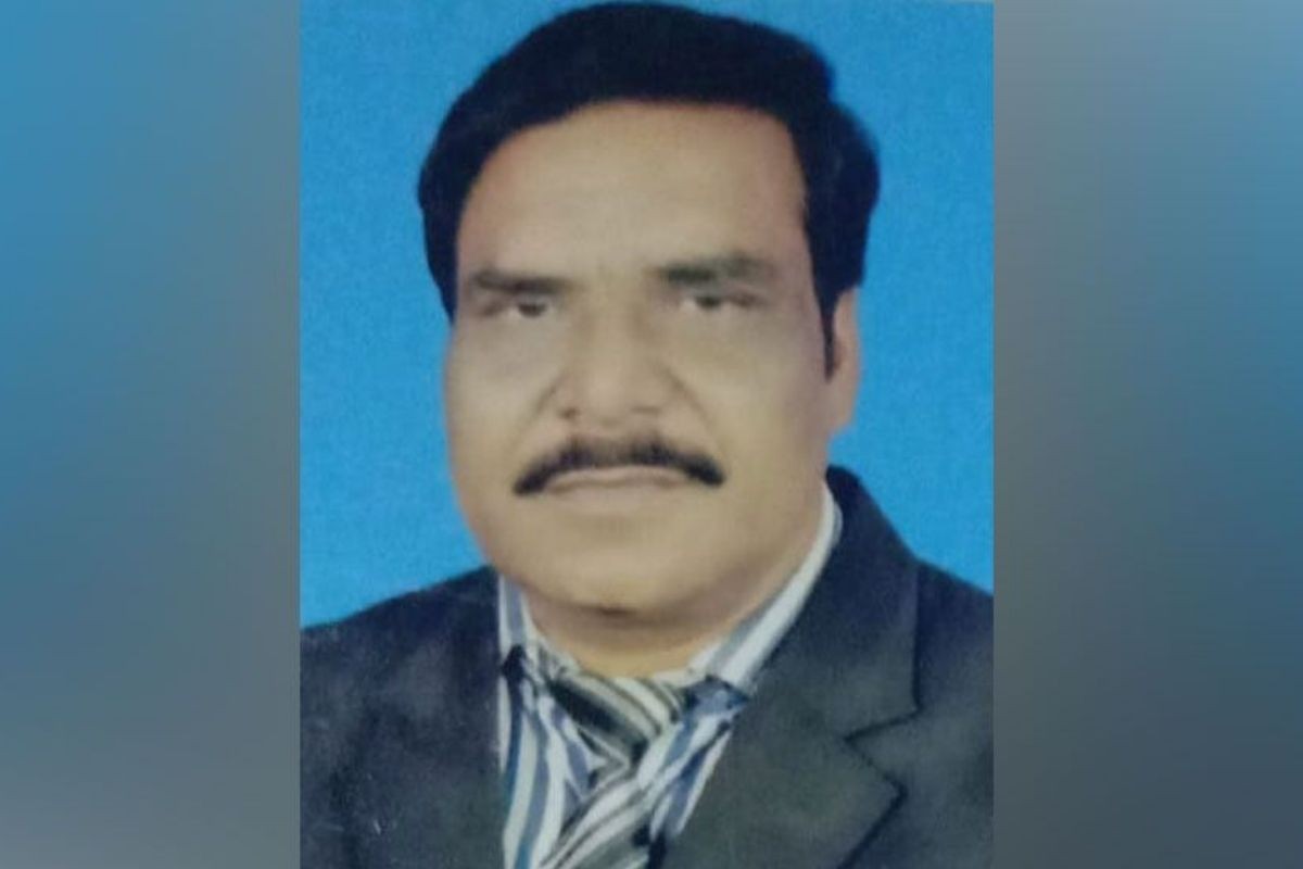 নকল ৫০০, প্রক্সির জন্য অর্ধ লাখ টাকা নেন অধ্যক্ষ