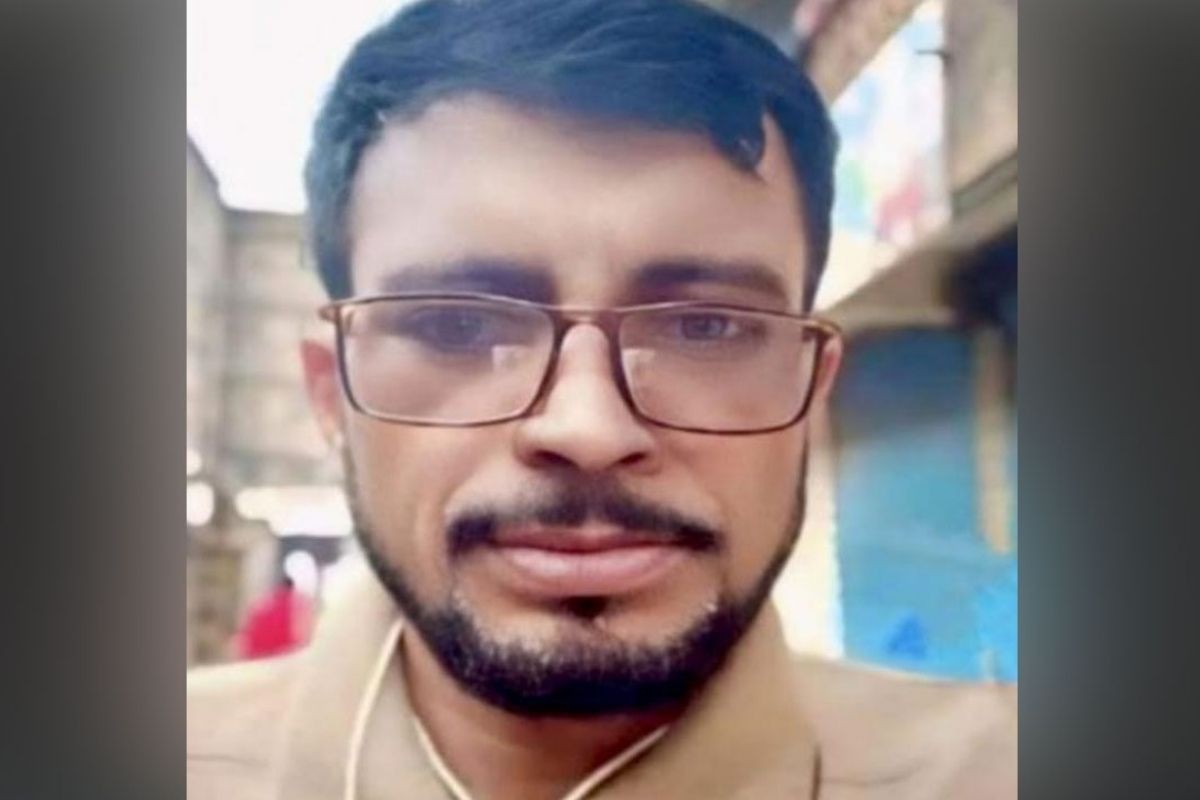 নড়াইলে স্বেচ্ছাসেবক দল নেতাকে পিটিয়ে হত্যা