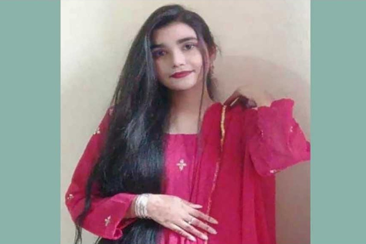 নারায়ণগঞ্জে ডোবায় মিলল রেস্তোরাঁকর্মী তরুণীর অর্ধগলিত মরদেহ