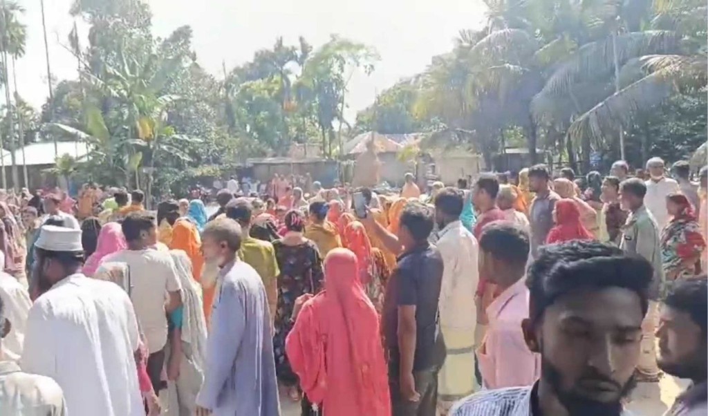 পঞ্চগড়ে স্ত্রীকে পিটিয়ে হত্যা, স্বামী পলাতক 4 পঞ্চগড়ে স্ত্রীকে পিটিয়ে হত্যা স্বামী পলাতক 1760535029 পঞ্চগড়ে স্ত্রীকে পিটিয়ে হত্যা, স্বামী পলাতক