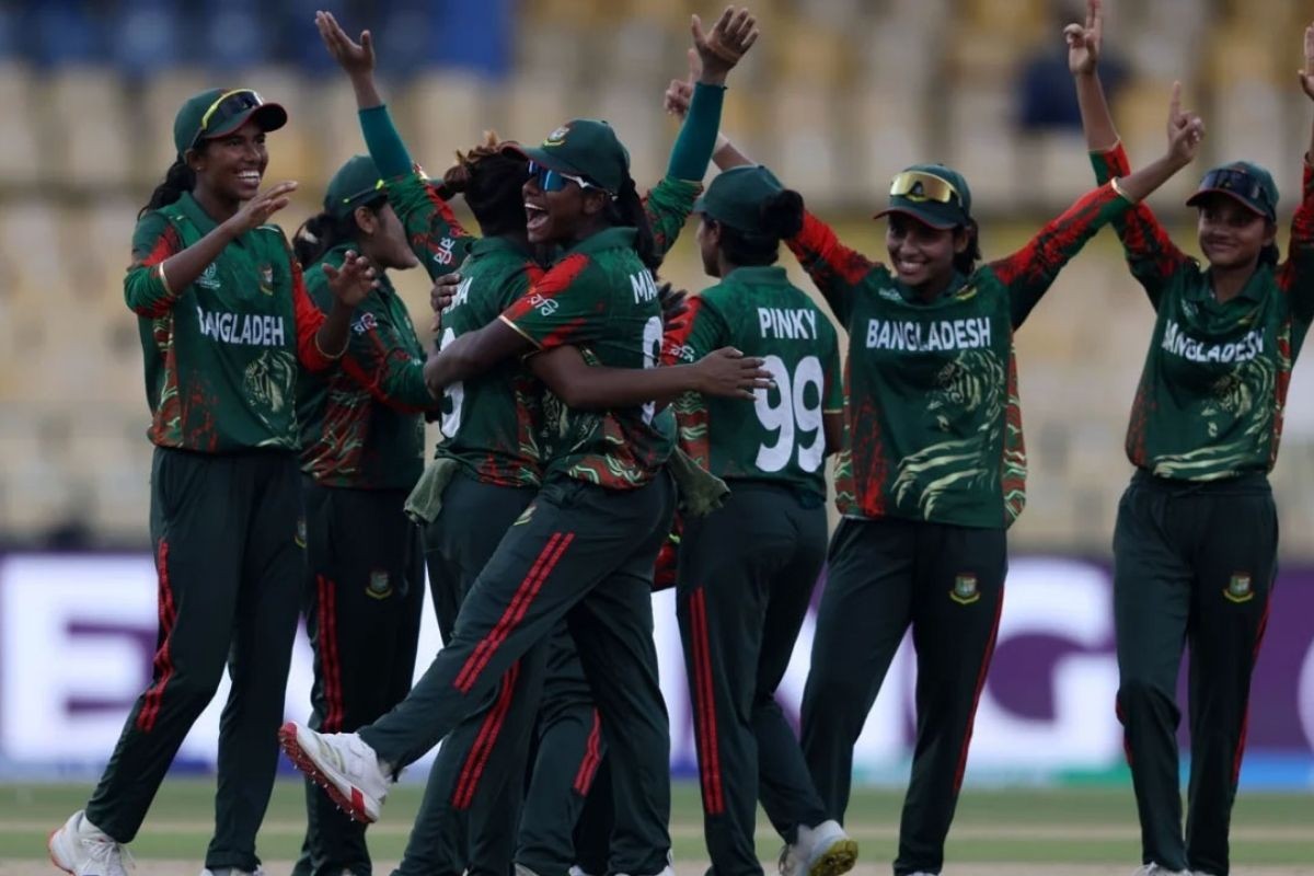 পাকিস্তানকে হারিয়ে বিশ্বকাপ শুরু বাংলাদেশের