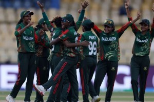 পাকিস্তানকে হারিয়ে বিশ্বকাপ শুরু বাংলাদেশের