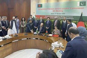 পাকিস্তানে পণ্য রপ্তানিতে শুল্ক-কোটামুক্ত সুবিধা চায় বাংলাদেশ