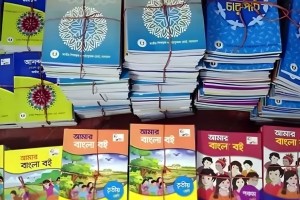 পাঠ্যপুস্তক ছাপার দায়িত্ব হস্তান্তর মাথাব্যথায় মাথা কাটার মতো সিদ্ধান্ত: টিআইবি
