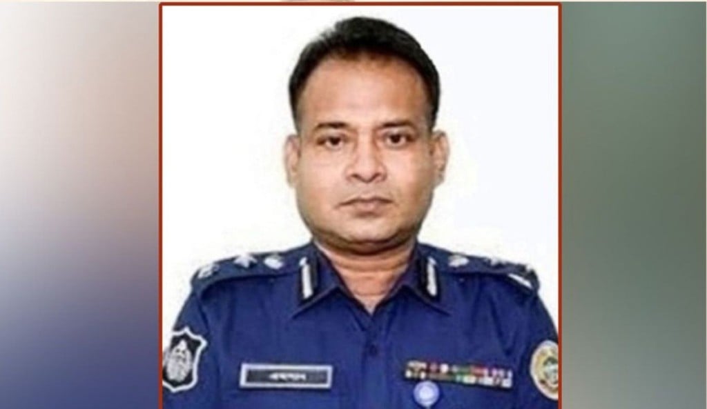 পুলিশ একাডেমি থেকে পালিয়েছেন ডিআইজি এহসানুল্লাহ! 2 পুলিশ একাডেমি থেকে পালিয়েছেন ডিআইজি এহসানুল্লাহ 1761909410 পুলিশ একাডেমি থেকে পালিয়েছেন ডিআইজি এহসানুল্লাহ!