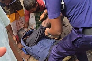 পুলিশের ওপর হামলা করে ২ চাঁদাবাজকে ছিনতাই