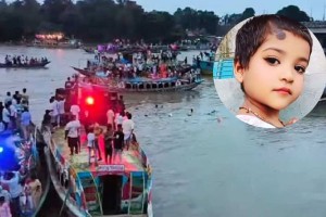 প্রতিমা বহনকারী দুই নৌকার সংঘর্ষে শিশুসহ নিখোঁজ ২