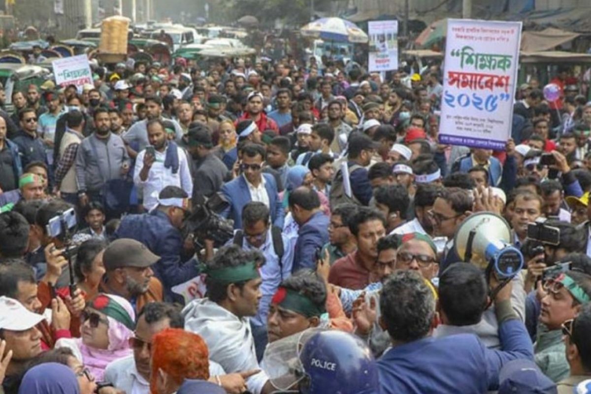 প্রাথমিকের শিক্ষকরা ১১তম গ্রেড নিয়ে অনিশ্চয়তায়