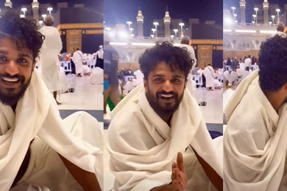 ওমরাহ পালন করতে পবিত্র মক্কায় ফারহান