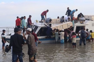 ফেসবুকে লাশবাহী স্পিডবোট চালুর খবর দিয়েছিলেন প্রবাসী, তাঁকে দিয়েই যাত্রা শুরু