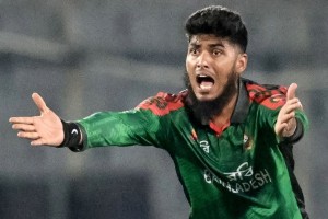 বাংলাদেশের প্রথম ডানহাতি স্পিনার হিসেবে ওয়ানডেতে রিশাদের ৬ উইকেট